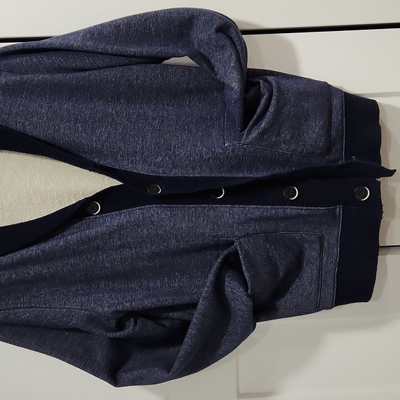 Sweater - Picture 2 of 8